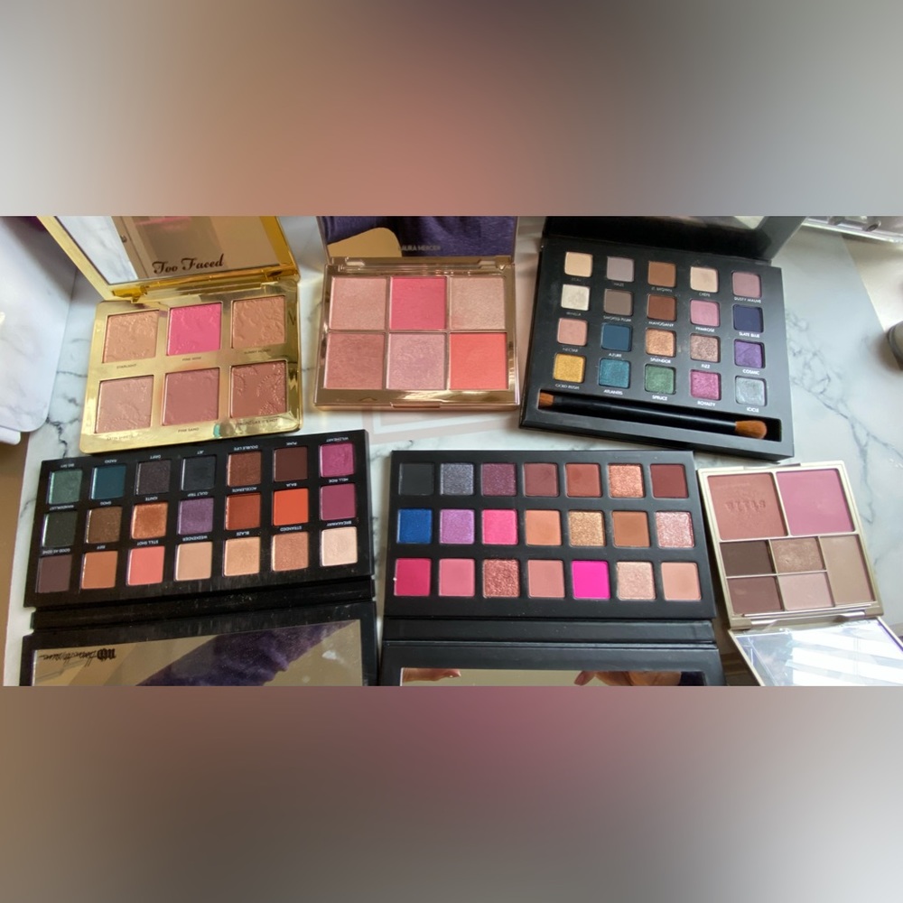 UD,kylie and lorac eyeshadow palettes and 2 blush palettes and stila palette